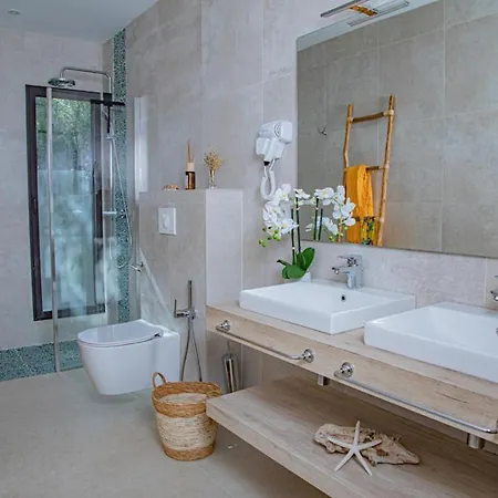 Bagheera Village Naturiste 4*