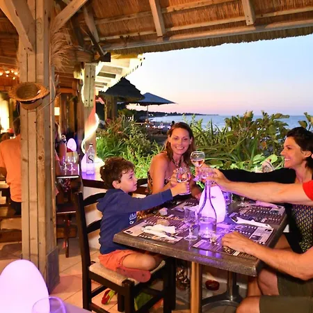 אתר קמפינג Bagheera Village Naturiste Linguizzetta