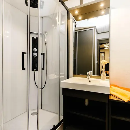 Bagheera Village Naturiste Campingplatz 4*